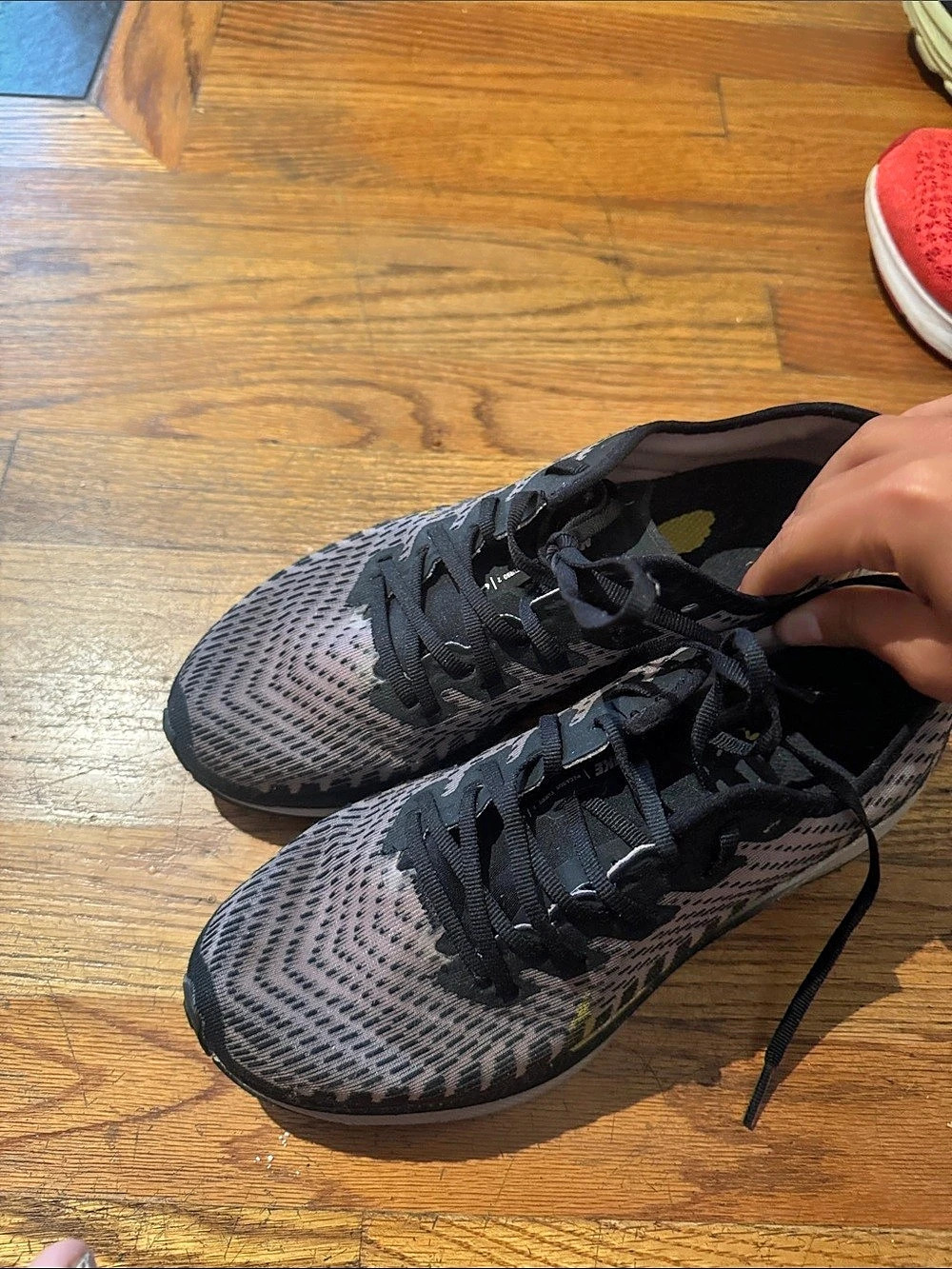 Nike black running shoes - Picture 2 of 5